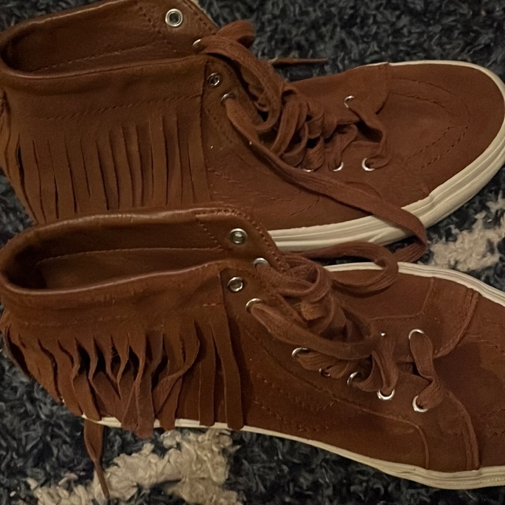 Vans there new I just tried them on and they don’t fit!